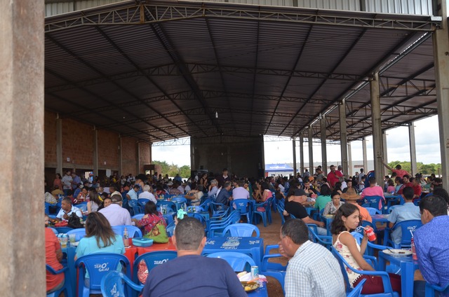 Comunidade Santa Rita de Cássia realiza almoço com Costelão