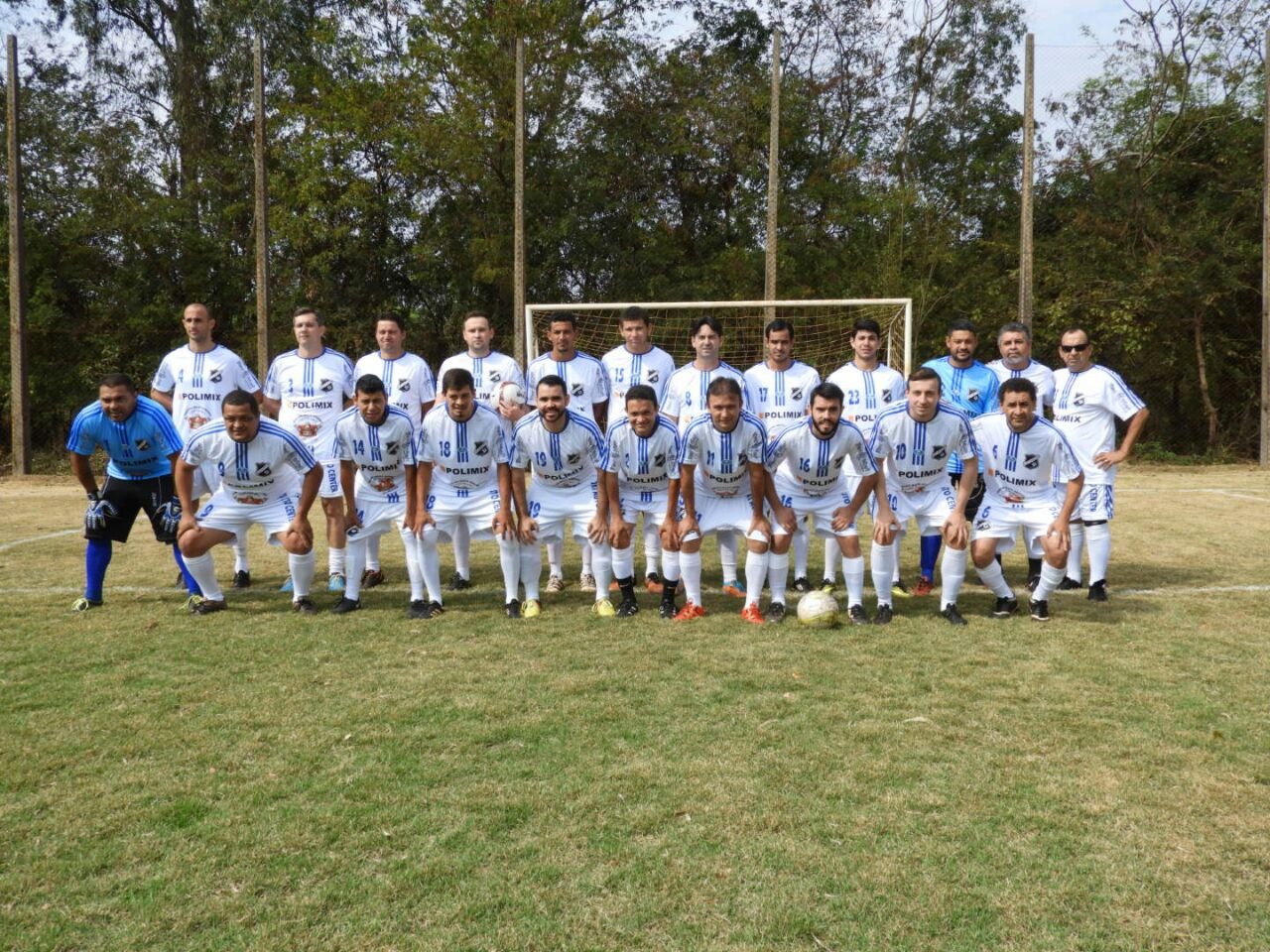 Grupo de futebol em Dourados comemora 20 anos
