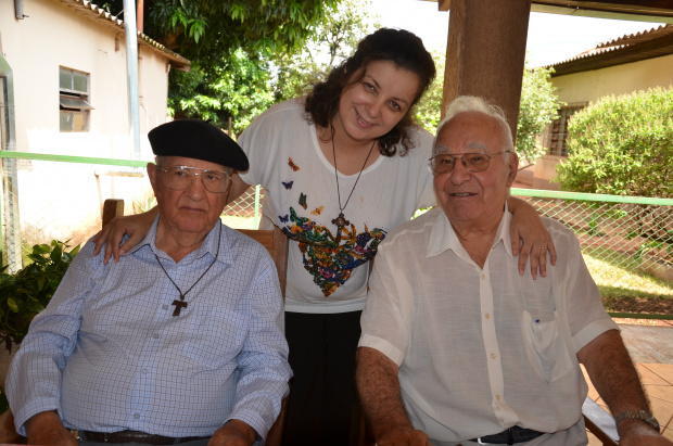 Frei Jorge(Esq),  Ozair e Frei Bernardo(Dir), aniversariante do dia