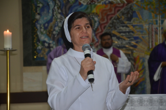 Irmã Claudete Maria Boldori agradeceu o carinho da Diocese de Dourados e pediu: 'Rezem por mim!'. Foto: Estanislau Sanabria