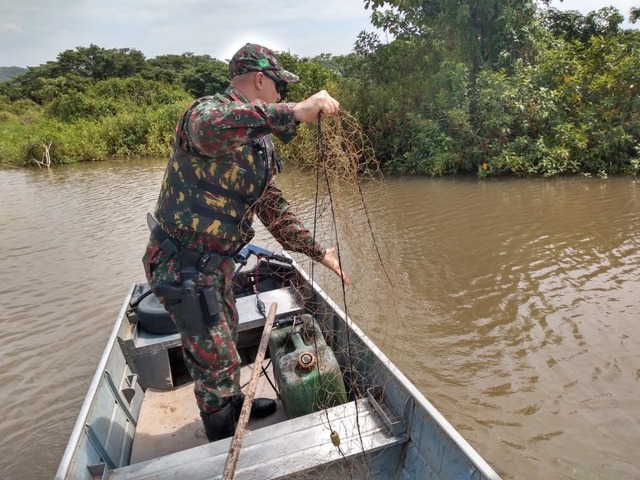 Polícia Militar Ambiental prende e autua em R$ 45 mil, 32 pescadores em dois meses de piracema, quase o triplo de presos da operação passada e apreende 369 kg de pescado