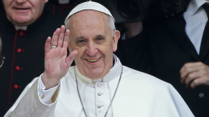 Papa pede aos meios de comunicação fugir do caminho da mentira e da falsidade