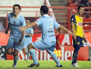 No primeiro jogo, Argentinos Juniors derrotou o
América-MEX por 3 a 1 (Foto: Reuters)