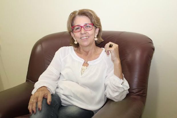Joana Prado, historiadora e professora da UNIGRAN, fala sobre o Dia da Mentira
