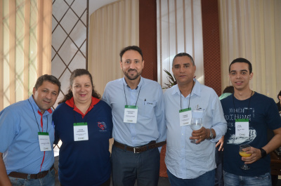 Representantes da Rádio Coração no mega evento da COAMO, hoje em Dourados.