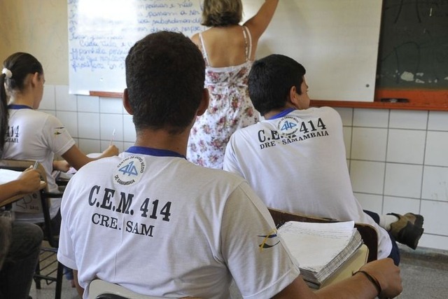  O edital nº 01/2020 trata do Programa Residência Pedagógica e o edital nº 02/2020 é referente ao Programa Institucional de Bolsa de Iniciação à Docência (PIBID).
