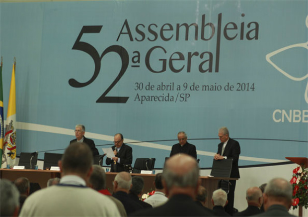 Bispos durante a 52° conferência em Aparecida/SP