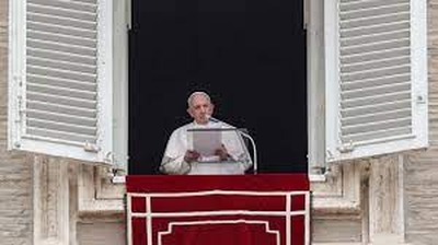 O papa presidiu a oração do Angelus no palácio apostólico. Foto: Vatican Media