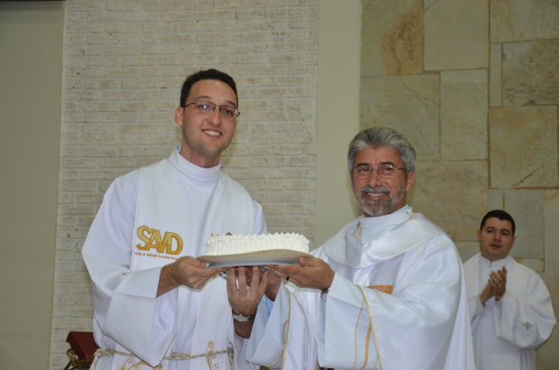 Padre Otair : 20 anos de sacerdócio com muitas homenagens