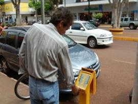 No último dia 02 de maio, no Diário Oficial foi publicado que será obrigatória a isenção do estacionamento rotativo de Dourados às pessoas acima de 60 anos. A medida entra em vigor no prazo de 90 dias após a publicação