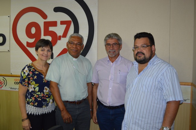 Janete, Dom Henrique, Padre Otair e Pastor Eugenio. Foto: Rádio CoraçãoRC