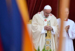 Papa Francisco pede aos fiéis que se unam a ele em oração pelos seus familiares falecidos na Argentina