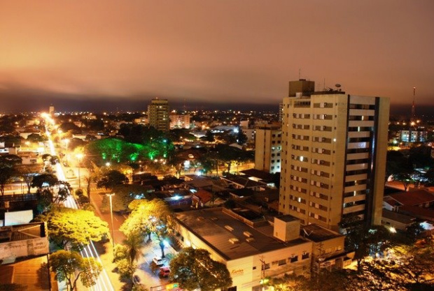 vista noturna de Dourados/Ms