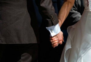 Celebração das bodas de 20 casais no Vaticano é um sinal para todo o mundo da importância do matrimônio
