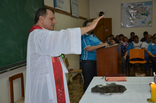 Pe. Renaldo celebra missa de encerramento do 108°Cursilho em Dourados