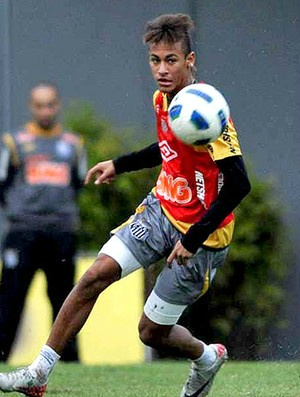 Neymar é comparado a Messi por empresário
(Foto: Ricardo Saibun / Site Oficial do Santos)
