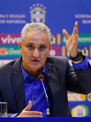 O técnico da seleção brasileira Tite, anuncia os jogadores convocados para disputar a Copa do Mundo da Rússia 2018 (Fernando Frazão/Agência Brasil)