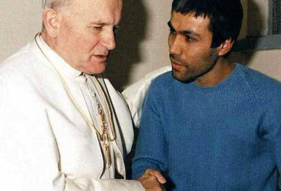 Ali Agca: 33 anos atrás ele atentou contra João Paulo II, agora pede reunir-se com o Papa Francisco na Turquia