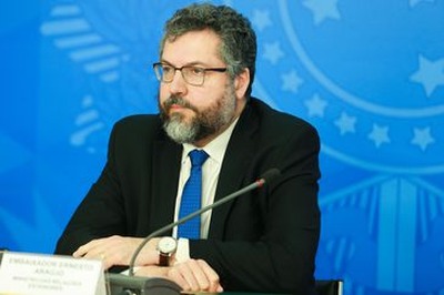 O ministros das as relações exteriores, Ernesto Araújo, fala sobre repatriação de brasileiros que estão na China - Valter Campanato/Agência Brasil