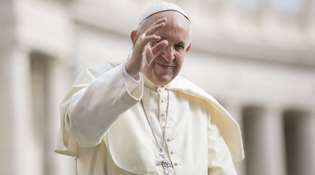 Papa deseja que a Copa do Mundo se torne ocasião para a paz entre as nações