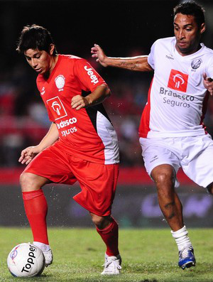 Conca encara marcação de Ibson no Jogo das
Estrelas (Foto: Marcos Ribolli / Globoesporte.com)