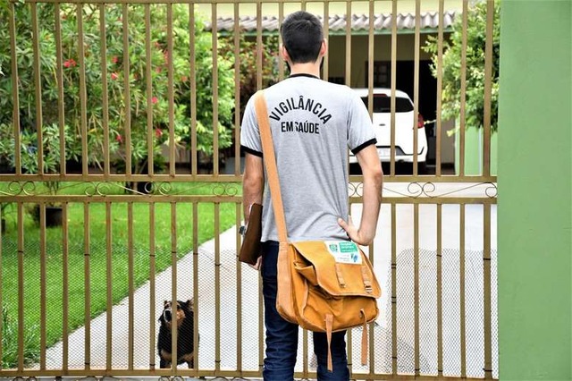 Dourados tem realizado trabalhos de fiscalização em bairros - Crédito: Hedio Fazan/Dourados News
  

