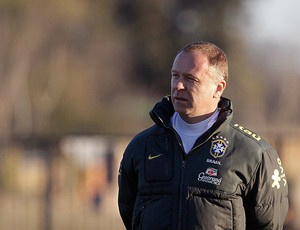 Dia 'd' para Mano com a Seleção (Foto:Mowa Press)