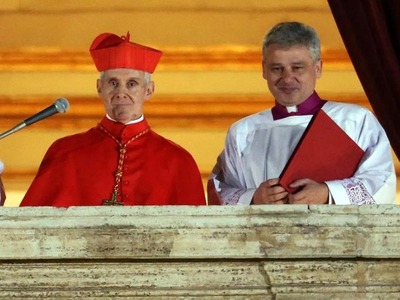 Faleceu o cardeal Jean-Louis Tauran Como Cardeal-protodiácono, Jean-Louis Tauran, anunciou ao mundo a eleição do novo Papa, Jorge MariO Bergoglio, após o Conclave de 2013;