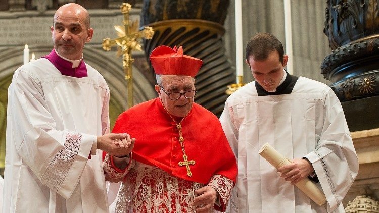 O cardeal Luigi De Magistris faleceu em Cagliari aos 95 anos 