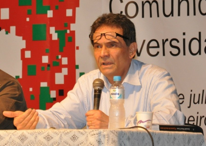 O psicanalista Jurandir Freire Costa falou sobre a “Experiência da imanência e da transcendência num mundo diverso e mutante”. 