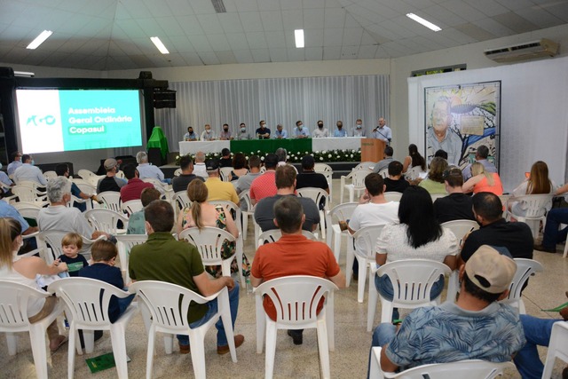 O  evento aconteceu de forma presencial, obedecendo critérios de biossegurança por conta da pandemia. Estiveram na solenidade os cooperados da Copasul, o presidente da OCB/MS, Celso Regis, presidente da Abramilho, Cesario Ramalho, os conselheiros fiscais Antonio José Meireles Flores, Cassia Margarete Santi Hakamada, José Carlos Marchetti, Luciano Pompílio Brescansin, Rodrigo de Pauli Fragnan, Rosenilton Pereira de Assis, e também os representantes de bancos.