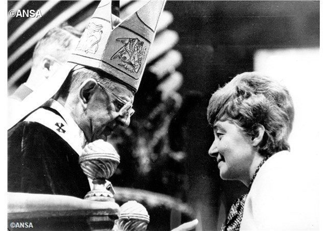 Chiara Lubich encontra o Beato Papa Paulo VI - ANSA