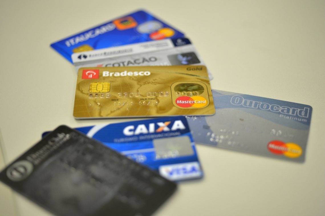 Especialistas contestam propostas de CPI dos Cartões de Crédito