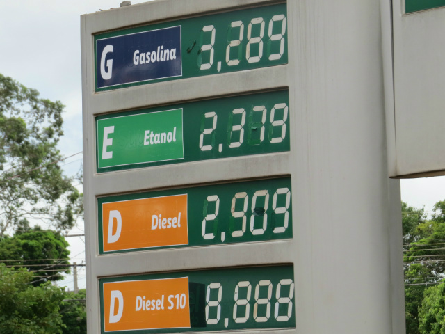 Dourados é a cidade do Mato Grosso do Sul que tem o segundo maior valor médio da gasolina, conforme dados divulgados pela ANP- Foto:Joandra Alves