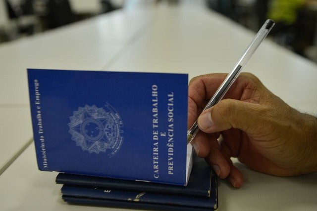 Acordo com Ministério do Trabalho permitirá que Correios emitam carteira profissional - Arquivo/Agência Brasil