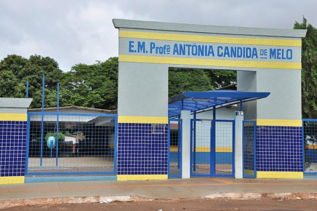 Escola Antonia Cândida é uma das que foram reformadas 

Foto: A. Frota