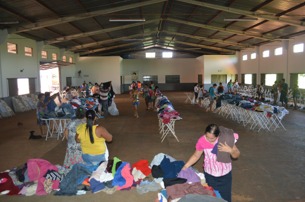 Bazar da Pechincha em prol da Rádio Coração