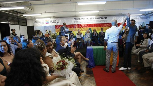 Casamento coletivo gay no Rio de Janeiro (Domingos Peixoto/Agência O Globo)