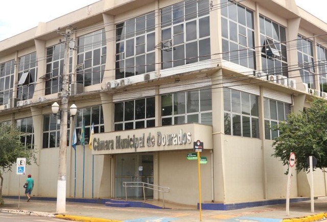 DOURADOS Feira de Artesanato 'Mestre Cilso' começa na segunda-feira na Câmara Municipal 26 março 2022 - 08h15Por Da Redação Câmara de Dourados recebe Feira de Artesanato em homenagem aos artesãos douradenses - Crédito: Divulgação/Arquivo