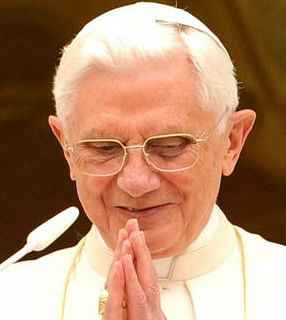 Papa se dirige aos fiéis no discurso que antecede oração mariana do Angelus, neste domingo, 14.