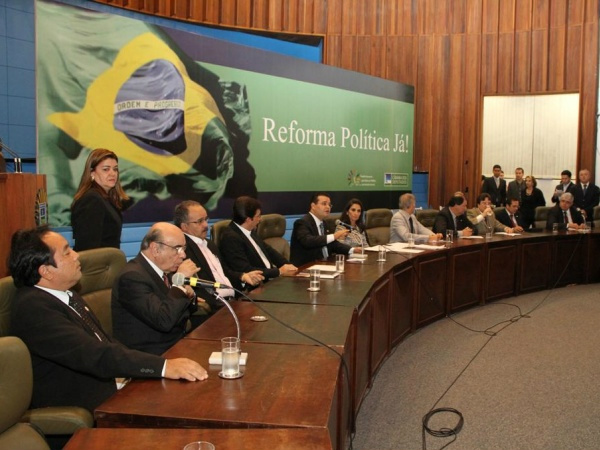 Entidades querem fim das votações secretas no Legislativo e da imunidade parlamentar 