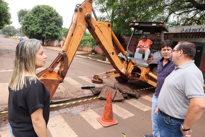 Fotos: A.Frota/Assecom
Os secretários da Prefeitura acompanharam o início das obas do quadrilátero central
