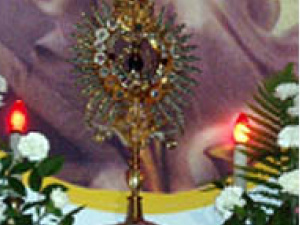 Desde 1721 a relíquia é conservada num valioso ostensório