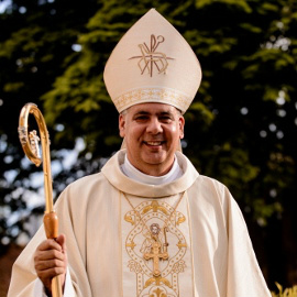 Padre Luiz Gonçalves Knupp é ordenado bispo