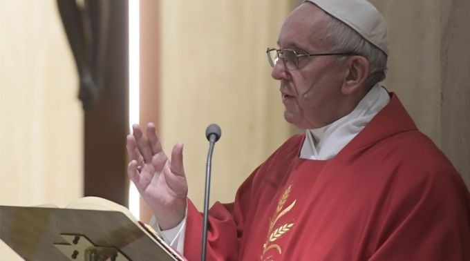 Papa Francisco afirma que o diabo se serve dos hipócritas para atacar a Igreja