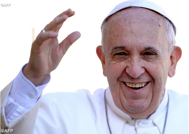 Papa defende a presença da Igreja nas redes sociais - AFP