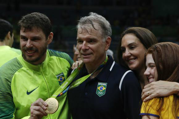 Bernardinho será substituido pelo ex-jogador da seleção Renan Dal ZottoFernando Frazão/Agência Brasil