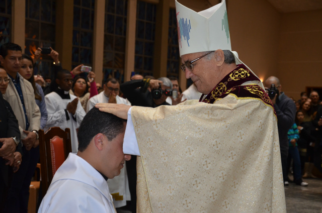 Ordenação sacerdotal de Jander Silva, em Caarapó