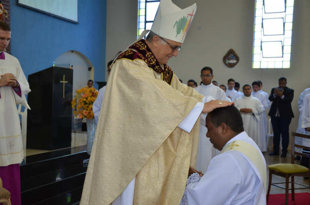 Ordenação sacerdotal de Neuton César Vieira