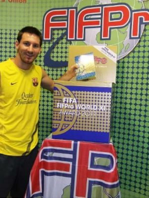 Lionel Messi foi o primeiro a vontar o prêmio da
Fifpro para 2011 (Foto: Divulgação)